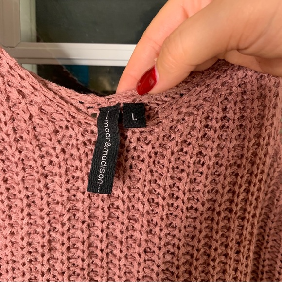 Moon & Madison Knit crop top - Picture 3 of 4